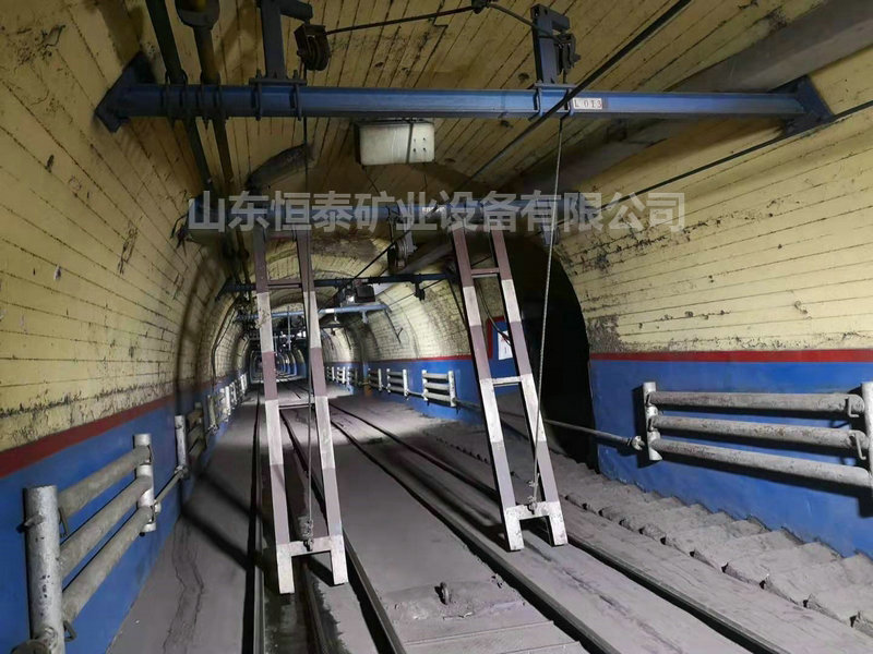 防跑车装置